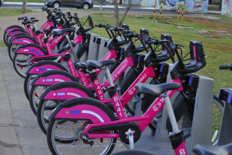 Brasília fecha o ano com 70 estações e 530 bicicletas compartilhadas