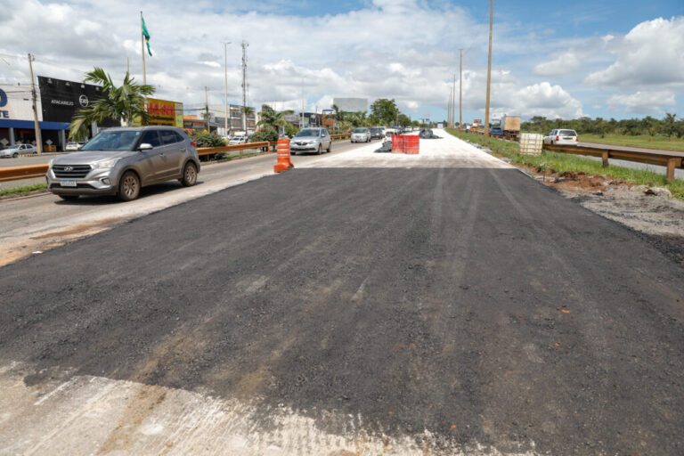 Pavimentação da Via Estrutural agora será no período noturno