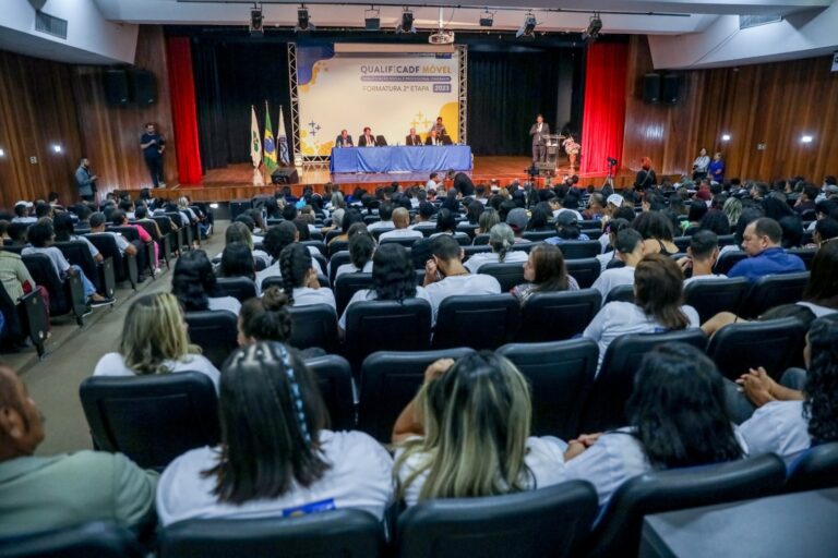 Novo ciclo do QualificaDF terá cursos com acessibilidade em Libras