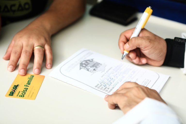 Bolsa Família: prazo para acompanhamento de saúde termina em menos de 20 dias